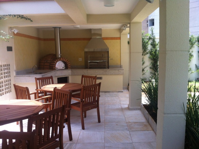 First Class Mbigucci Premium